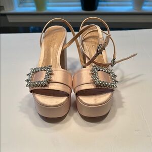 Women dress shoe